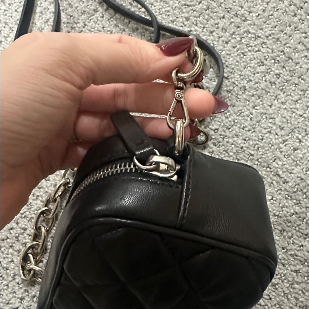 Moncler Black Quilted Crossbody Bag with Chain Strap - Picture 5 of 7